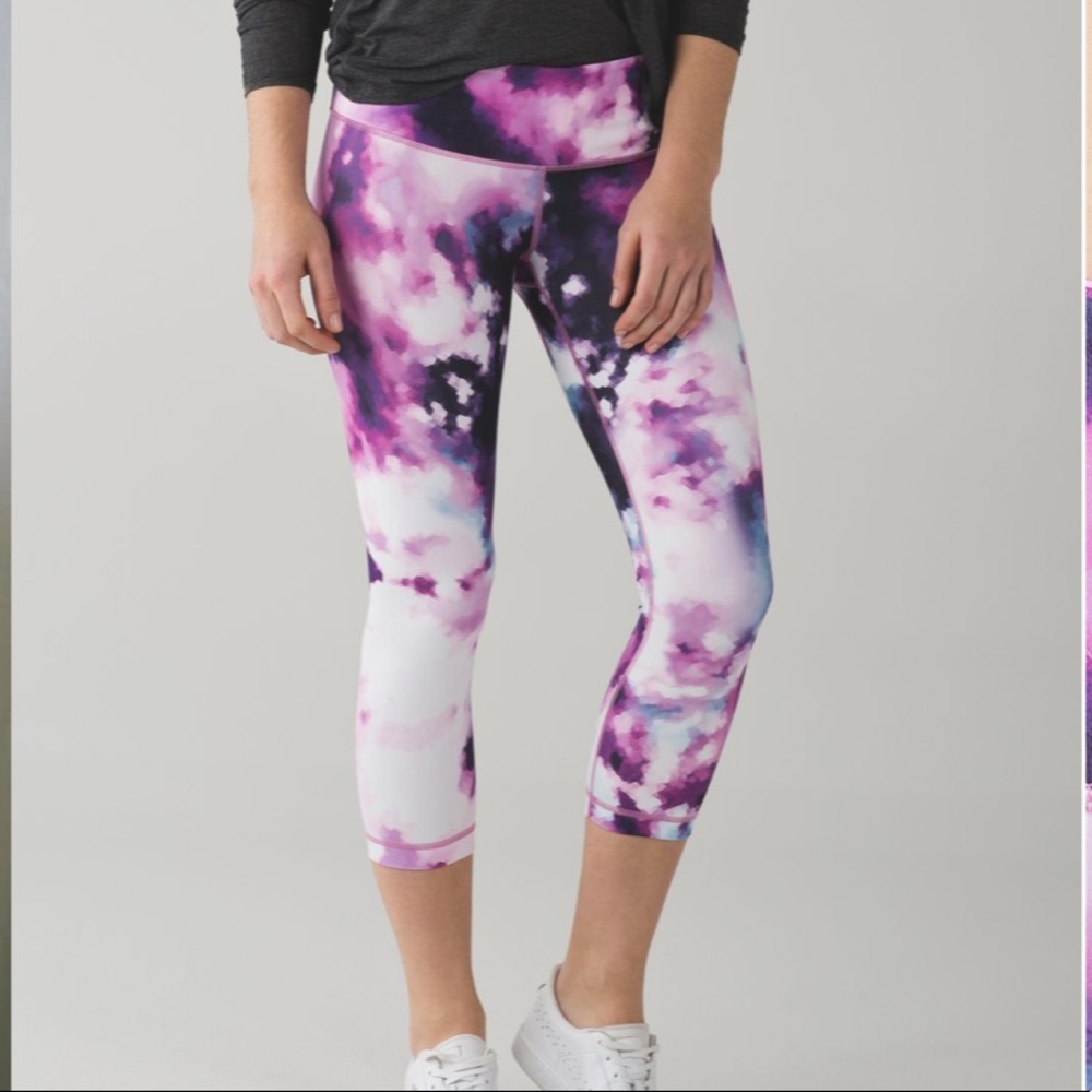 🍋🦄 Lululemon Wunder Under Crop Blooming Pixie